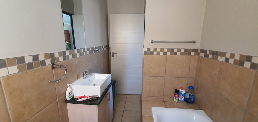 To Let 3 Bedroom Property for Rent in Douglas Valley Free State